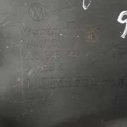 MOLDURA INFERIOR COLUNA VOLKSWAGEN GOLF 1999 2002