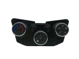 Comando Ar Condicionado Onix Prisma Tracker Sonic 2013/2019