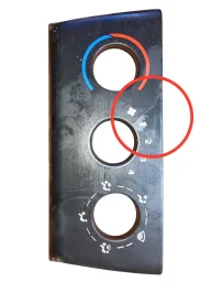 Moldura Comando Ar Gm Vectra 1997 a 2000 C/Detalhes 90463845