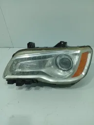 FAROL CHRYSLER 300C ESQUERDO 2010/2023