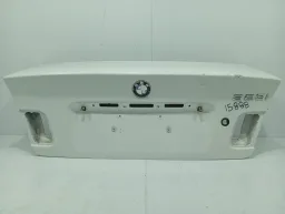 Tampa traseira porta malas bmw 323 2000