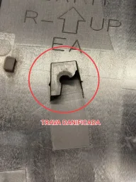APLIQUE COLUNA PORTA DIREITA NISSAN 370Z 2009/2020 C/ DETAIL 768901EA0A