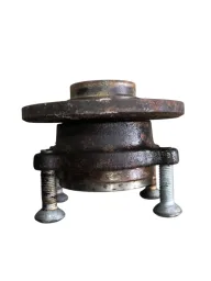 Cubo dianteiro esquerdo Volkswagen Passat 2010 2011