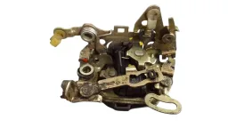 FECHADURA MANUAL PORTA DIANTEIRA DIREITA CORSA 1996...
