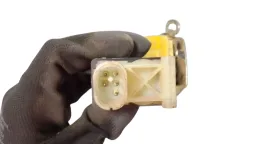 FECHADURA PORTA DIANTEIRA ESQUERDA CORSA 1996 A 2016 CLASSIC