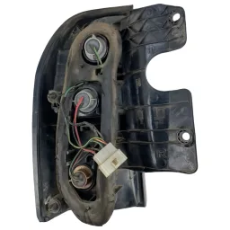 Lanterna Traseira Direita Chevrolet Tracker 2001 a 2004