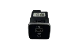 Entrada Usb Auxiliar Renegade Compass Toro 17 A 21 609278700