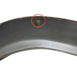 APLIQUE TRASEIRO ESQUERDO PAJERO GLS-B 92 A 00 MB679795 DET