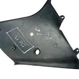 MOLDURA SUPERIOR COLUNA TRASEIRA DIREITA PALIO 2004/12