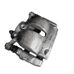 Pinça Dianteira Direita BMW 320i X1 2019 2020 2021 2022