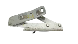 DOBRADIÇA CAPÔ LD MERCEDES BENZ 710 2010/2011