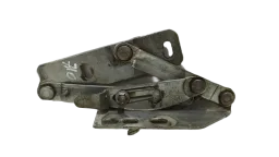 DOBRADIÇA CAPÔ LD MERCEDES BENZ 710 2010/2011