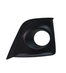 Moldura Farol Milha Direito Toyota Corolla 2015