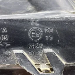 FAROL DIREITO AMAROK 2011 2012 A 2024 S/ XENON
