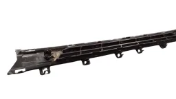 GRADE CENTRAL INFERIOR PARACHOQUE PEUGEOT 208 2017 A 2020
