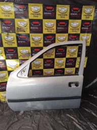 Porta Dianteira Esquerda Vectra 1994 a 1995 Prata