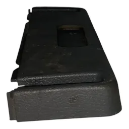 MOLDURA BANCO TRASEIRO 3 FILA PAJERO GLS-B 92 A 00 MB695490