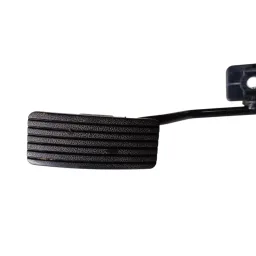 Pedal Acelerador Mitsubishi L200 Triton 2013 2014 2015 2016 APM30-G09 4528-0101
