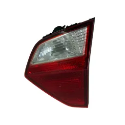 Lanterna Traseira Direita Voyage G6 G7 G8 (mala)