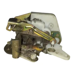 FECHADURA TRASEIRA DIREITA PAJERO GLS-B 1992 A 2000