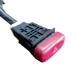 Botão pisca alerta interruptor Tracker Vitara 2001 2009