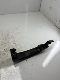 MAÇANETA EXTERNA PORTA TRASEIRA ESQUERDA TRACKER 2013 2019