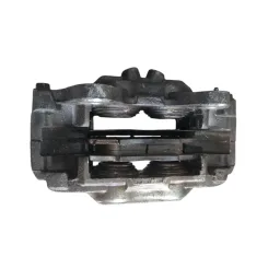 Pinça Dianteira esquerda Toyota Hilux SW4 2020 2021 2022