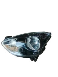 Farol Esquerdo March 2015 a 2020 Masc Negra