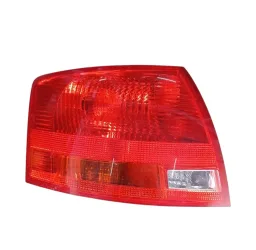 Lanterna Traseira Esquerda Audi A4 2005 a 2008 (canto)