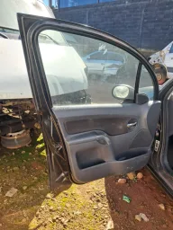 Porta Dianteira Esquerda Citroen C3 2003/2012 Somente Porta