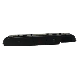 Botão pisca alerta Chevrolet Tracker 1.0 2021 2022 2023
