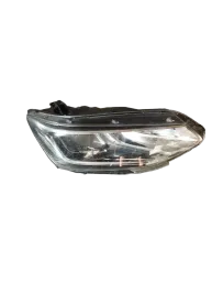 Farol Esquerdo Tracker 2020 2021 a 2025 C/ Led