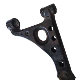 Bandeja Dianteira Esquerda Chevrolet Tracker 2016 2017 2018 94540671 95071273