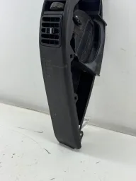 DIFUSOR AR DIANTEIRO DIREITO OMEGA 1992 À 1997 (DETALHE)