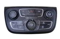 Comando Ar Condicionado/Som Jeep Compass 17/21 C/ Auto Park