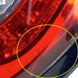 Lanterna Tampa Traseira Esquerda Jeep Cherokee 2014 a 2015