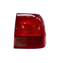 Lanterna Traseira Direita Passat 1998 a 2000 Sedan