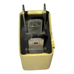RELÉ AUXILIAR ORIGINAL CHEVROLET MONTANA 2004/2012 24433728