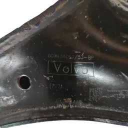 Bandeja Dianteira Esquerda Volvo XC60 2014 2015 2016 2017 LR007206 31317665