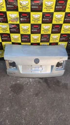 Tampa Traseira Polo Sedan 2003 2004 a 2014