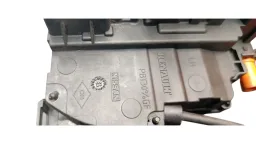 FECHADURA DA PORTA DIANTEIRA LADO ESQUERDO RENAULT 14/26