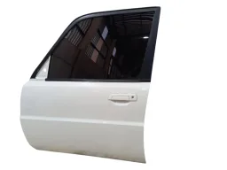 PORTA DIANTEIRA ESQUERDA PAJERO TR4 2010 2011 A 2015