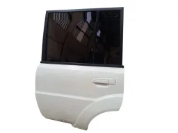 PORTA TRASEIRA ESQUERDA PAJERO TR4 2010 2011 A 2015