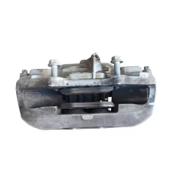 Pinça dianteira Esquerda Glc 220d E350 Glc250 2020 2021 2022