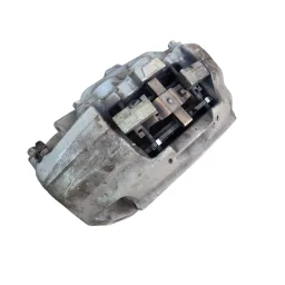 Pinça dianteira Esquerda Glc 220d E350 Glc250 2020 2021 2022