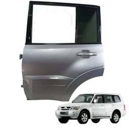 Porta Traseira Esquerda Mitsubishi Pajero Full 2001 a 2021