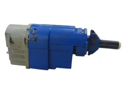 INTERRUPTOR PEDAL EMBREAGEM DUSTER 2012/2020