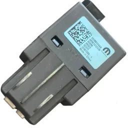 TOMADA USB TRASEIRA ORIGINAL FASTBACK PULSE COMPASS