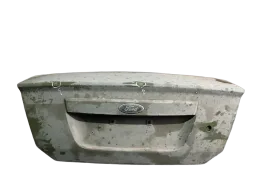 Tampa Traseira Focus Sedan 2009