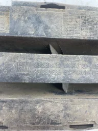 MOLDURA FAROL MILHA ESQUERDO ASTRA 1998 À 2011